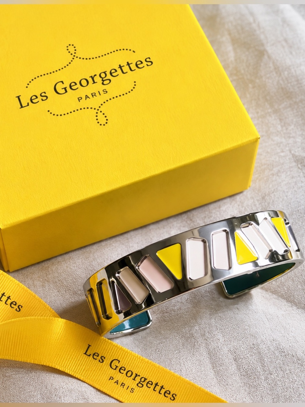 Les Georgettes Ladies Silver Plated And Yellow Enamel Mai Tai 14mm Cuff Bangle 7